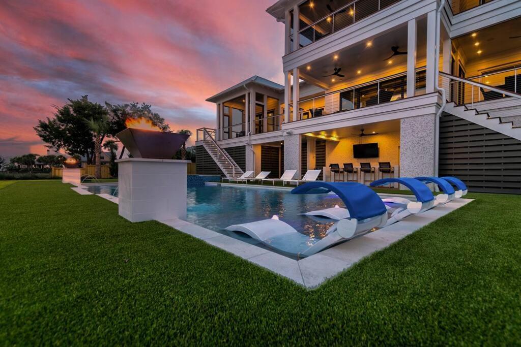 New Waterfront Home With Deep Water Dock Isle of Palms Exteriör bild
