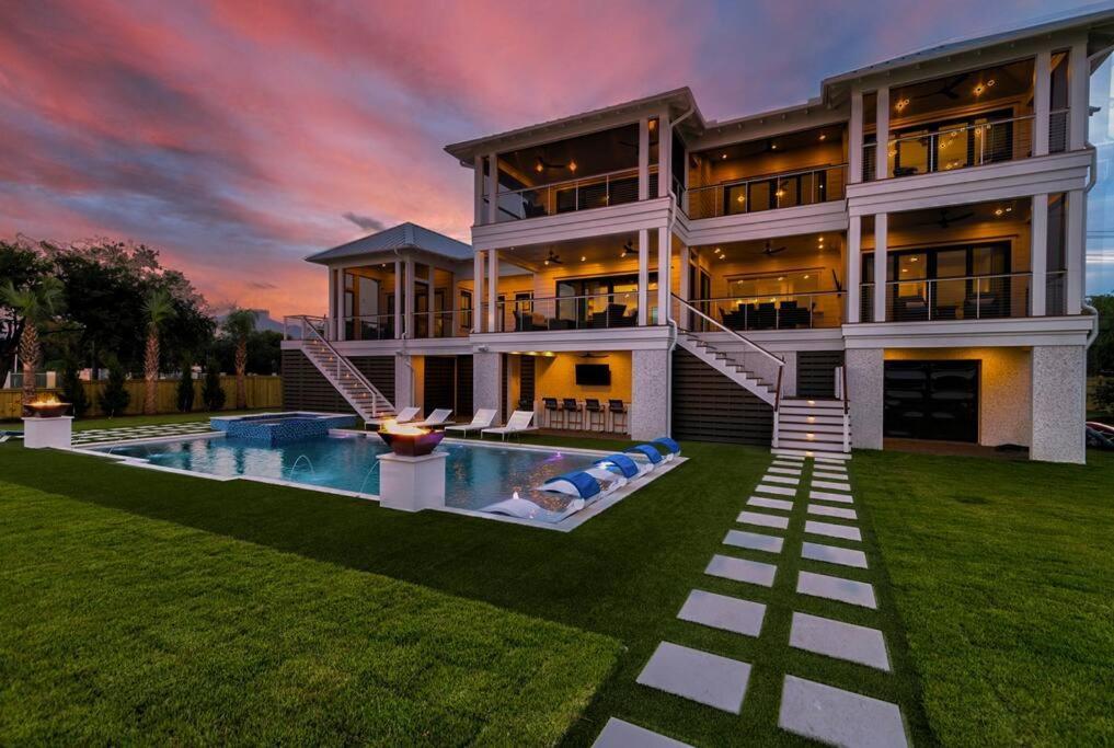 New Waterfront Home With Deep Water Dock Isle of Palms Exteriör bild