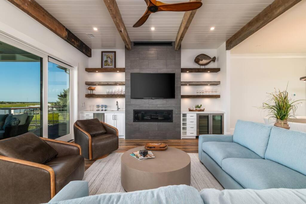 New Waterfront Home With Deep Water Dock Isle of Palms Exteriör bild