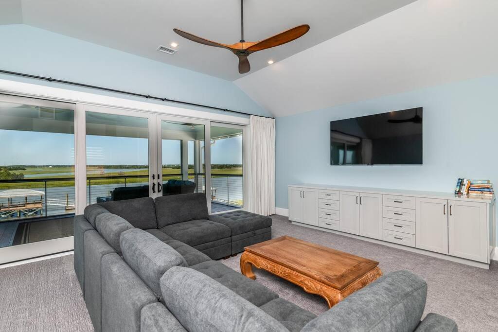 New Waterfront Home With Deep Water Dock Isle of Palms Exteriör bild
