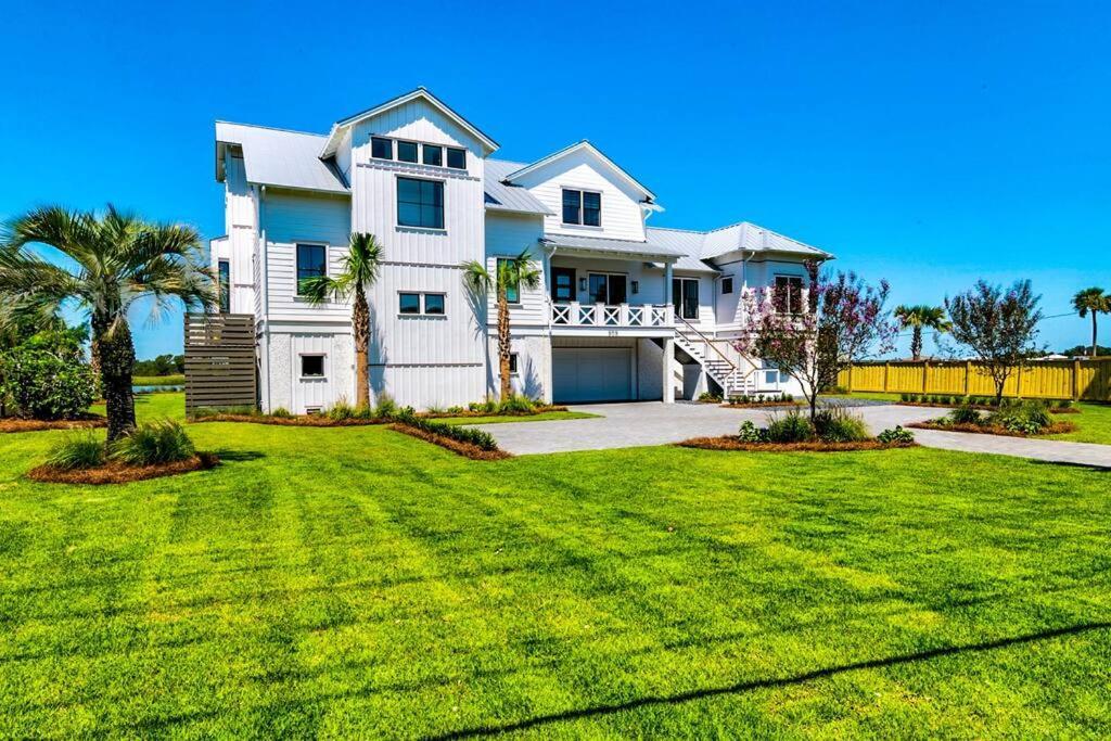New Waterfront Home With Deep Water Dock Isle of Palms Exteriör bild